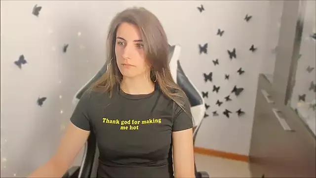 Mad beauty - checkout our excited streamers as they tease to their beloved melodies and slowly squirt for enjoyment to appease your wildest wishes.