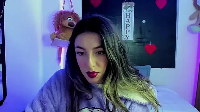 queen-natty from StripChat