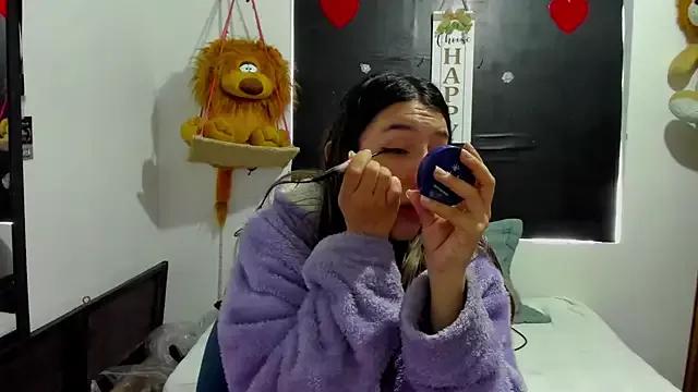 queen-natty from StripChat