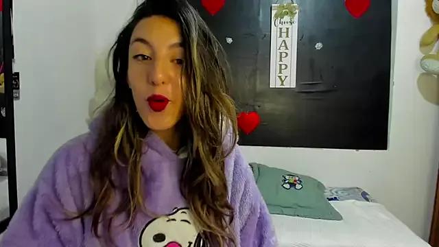queen-natty from StripChat