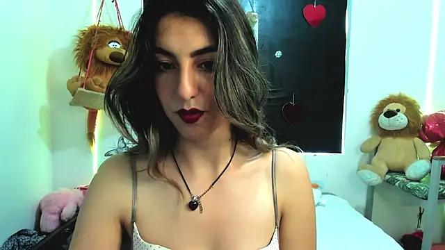queen-natty from StripChat