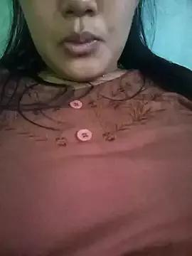 Queen-Rb from StripChat is Freechat