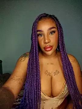 Queen_Amara from StripChat is Freechat