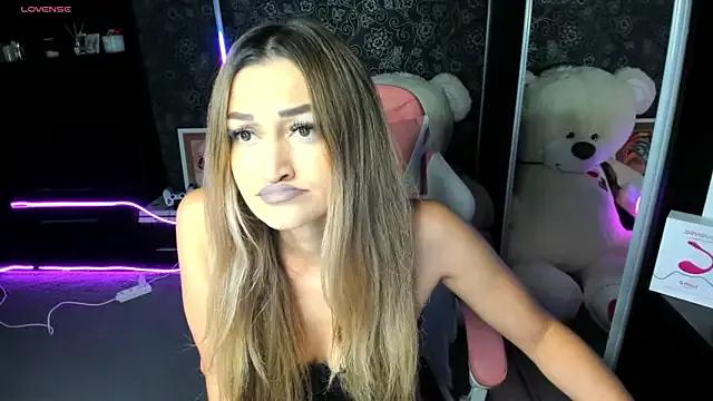 Mad beauty - checkout our excited streamers as they tease to their beloved melodies and slowly squirt for enjoyment to appease your wildest wishes.