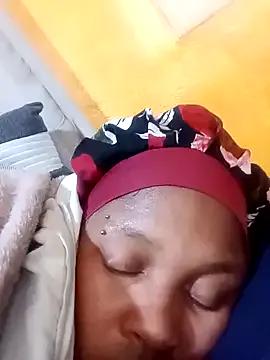 QUEENOFSQUIRT02 from StripChat is Freechat