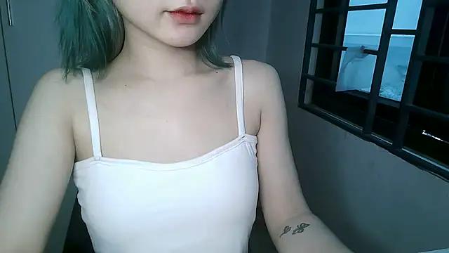 Photos of quytgi from StripChat is Freechat