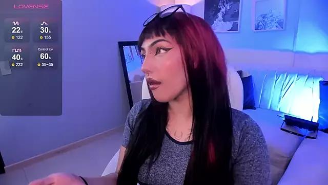 Raven_Curly from StripChat is Freechat