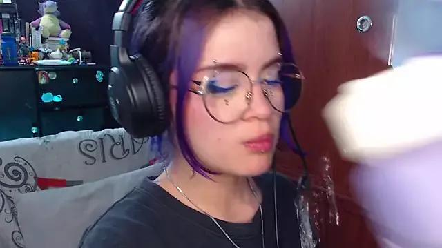 Mad beauty - checkout our excited streamers as they tease to their beloved melodies and slowly squirt for enjoyment to appease your wildest wishes.