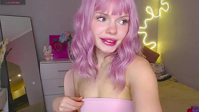 Mad beauty - checkout our excited streamers as they tease to their beloved melodies and slowly squirt for enjoyment to appease your wildest wishes.