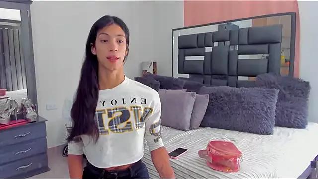 REINA_ADAHARA from StripChat is Freechat