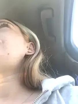 Reina_Cummings from StripChat is Freechat