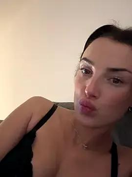 Remirosee from StripChat is Freechat