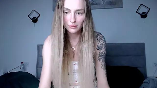 RIta_orr from StripChat is Freechat