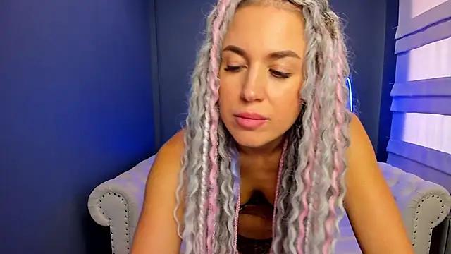 Mad beauty - checkout our excited streamers as they tease to their beloved melodies and slowly squirt for enjoyment to appease your wildest wishes.