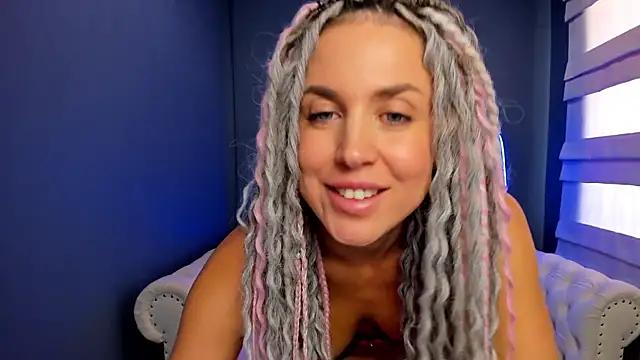 rock_n_roxy from StripChat is Freechat