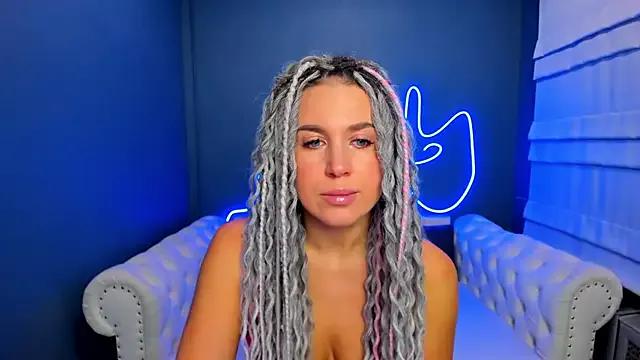 Mad beauty - checkout our excited streamers as they tease to their beloved melodies and slowly squirt for enjoyment to appease your wildest wishes.