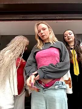 Mad beauty - checkout our excited streamers as they tease to their beloved melodies and slowly squirt for enjoyment to appease your wildest wishes.