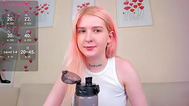 Mad beauty - checkout our excited streamers as they tease to their beloved melodies and slowly squirt for enjoyment to appease your wildest wishes.