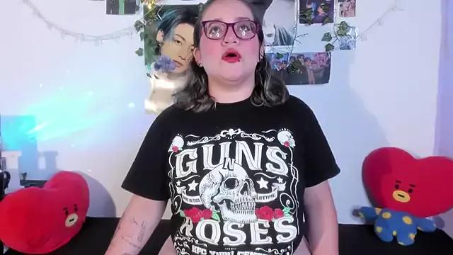 Rose_Hellen from StripChat is Freechat