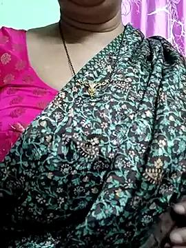 Rosy-B from StripChat is Freechat