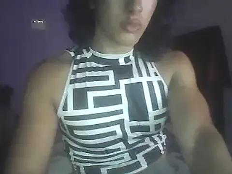 roxana_collins from StripChat is Freechat