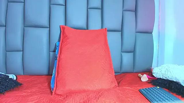 Mad beauty - checkout our excited streamers as they tease to their beloved melodies and slowly squirt for enjoyment to appease your wildest wishes.
