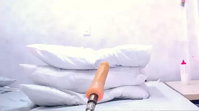 Mad beauty - checkout our excited streamers as they tease to their beloved melodies and slowly squirt for enjoyment to appease your wildest wishes.