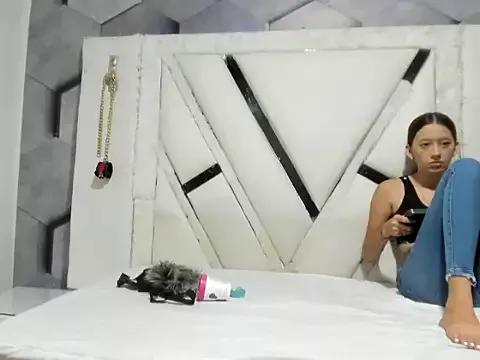 Mad beauty - checkout our excited streamers as they tease to their beloved melodies and slowly squirt for enjoyment to appease your wildest wishes.