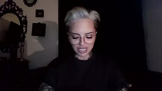 Rubyrichhxo from StripChat is Freechat