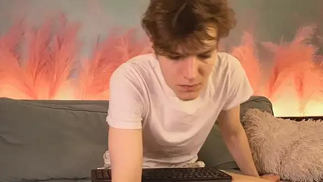 RYAN_ITS from StripChat is Freechat