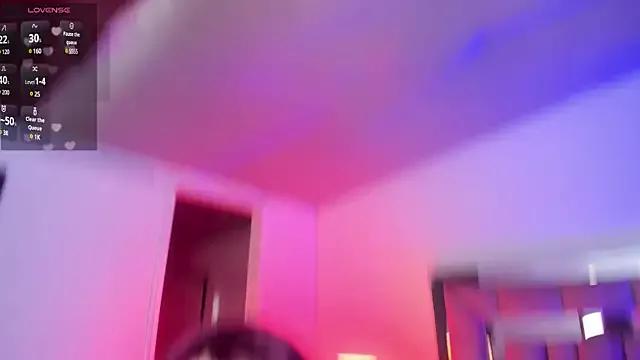 Mad beauty - checkout our excited streamers as they tease to their beloved melodies and slowly squirt for enjoyment to appease your wildest wishes.