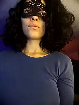 salomea_r from StripChat is Freechat