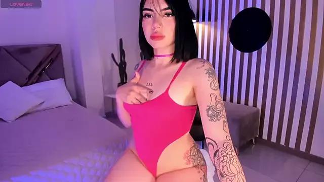 SalomeHills1 from StripChat is Freechat
