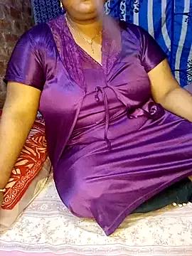 Samira112 from StripChat is Freechat