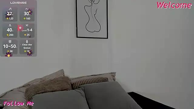Mad beauty - checkout our excited streamers as they tease to their beloved melodies and slowly squirt for enjoyment to appease your wildest wishes.