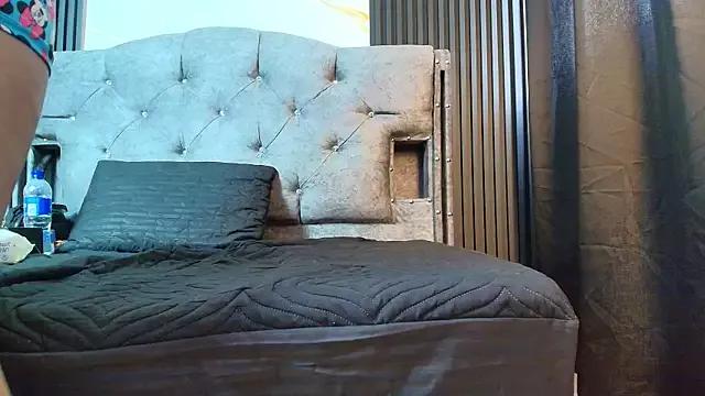 Sammy_fiire from StripChat is Freechat