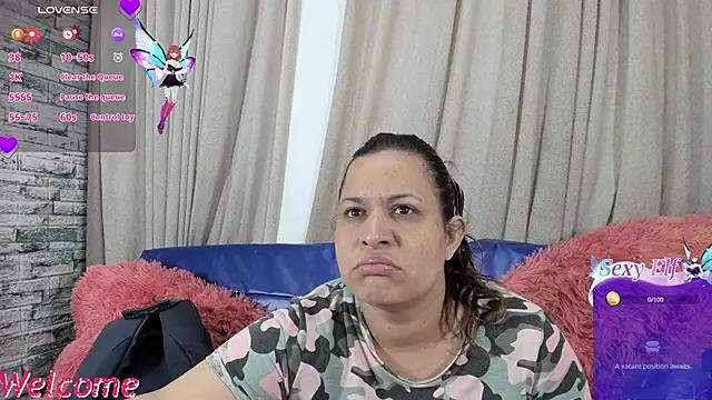 Sandra_Milf_love from StripChat is Freechat