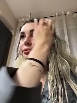 Mad beauty - checkout our excited streamers as they tease to their beloved melodies and slowly squirt for enjoyment to appease your wildest wishes.