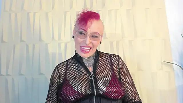 SandyyRose from StripChat is Freechat