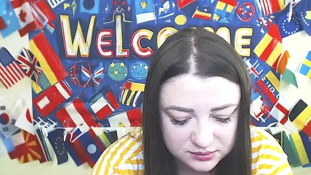 Saraah_doll from StripChat is Freechat