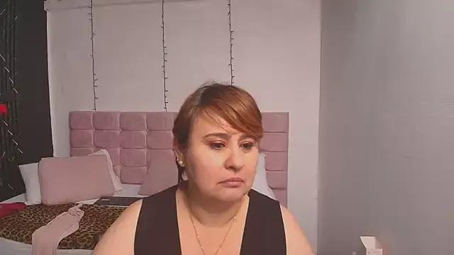 Sasharosee2 from StripChat is Freechat