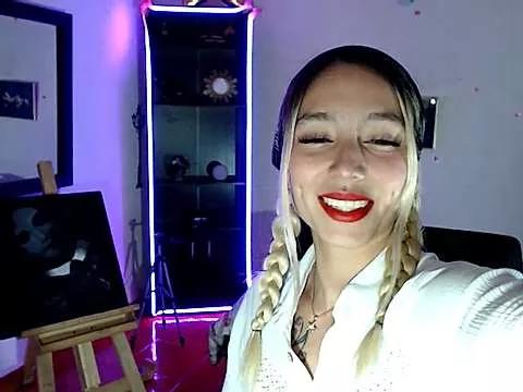 Mad beauty - checkout our excited streamers as they tease to their beloved melodies and slowly squirt for enjoyment to appease your wildest wishes.