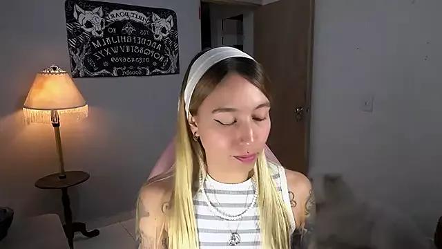 Saucy_Jenn from StripChat is Freechat