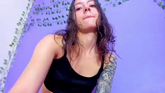 scarlet-jonesx from StripChat is Freechat
