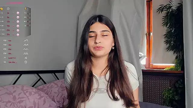 ScarletDivaa from StripChat is Freechat