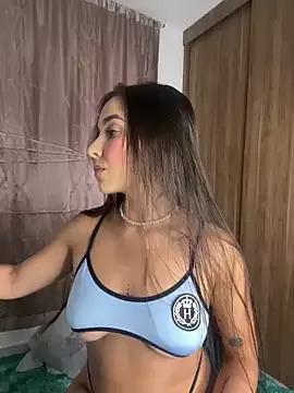 Scarlett05 from StripChat is Freechat