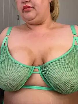 Scottish_Bella_Blazex from StripChat is Freechat