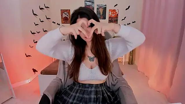 Selena_Wow_ from StripChat is Freechat