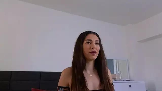 Sellene_Noir from StripChat is Freechat