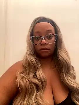 ServeOnyxx from StripChat is Freechat